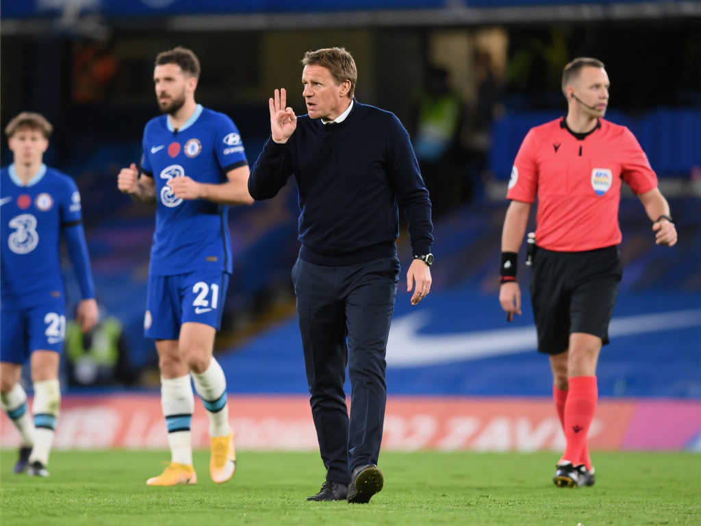 威胁的头球 威胁的头球